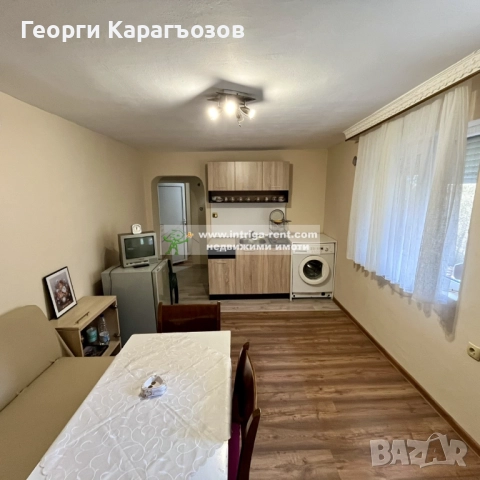 №4020 Гараж със задгаражна стая за жилищно ползване, квартал Воеводски, Хасково.