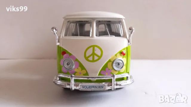 Volkswagen Samba Van Hippie Line Maisto 1:25, снимка 8 - Колекции - 48235946