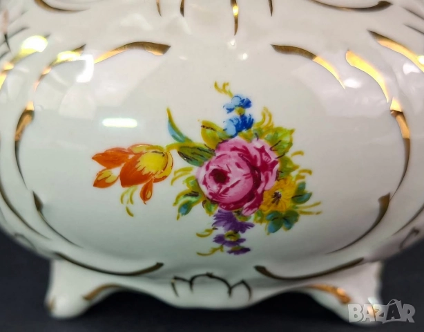 Бижутерка с флорална декорация и 3Д рози KPM, снимка 5 - Други - 52817531