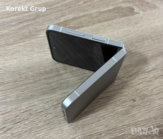 Samsung Galaxy Z Flip6 5G 256GB 12GB RAM, снимка 9 - Samsung - 52833509