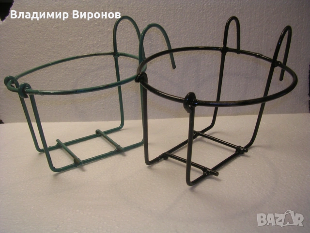 Метална стойка  за саксия за парапед, снимка 2 - Стайни растения - 53863085