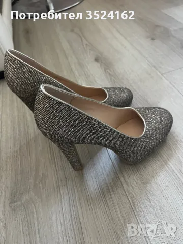 Обувки, златисти, снимка 5 - Дамски обувки на ток - 50049618