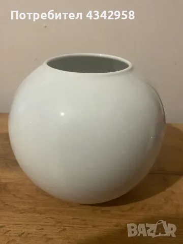 Kaiser. Germany.1979 г. Порцеланова ваза.