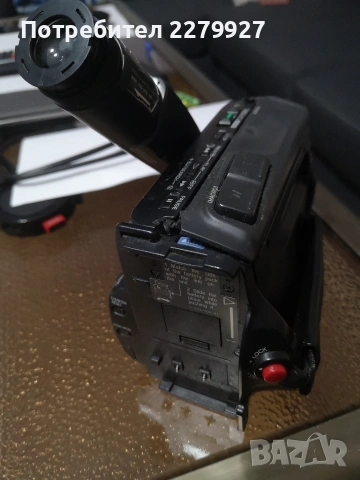 SONY CCD-TR50E и TR105E Video 8 Handycam, снимка 12 - Камери - 53143195