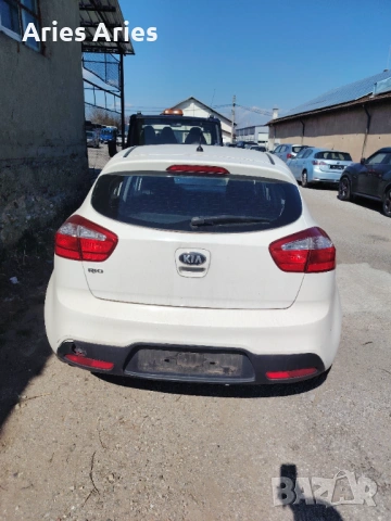 Kia Rio 1,3 i , Кия Рио на части! Май 2013, снимка 4 - Автомобили и джипове - 53891334