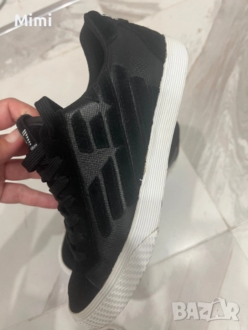 Armani дамски оригинални обувки , снимка 5 - Маратонки - 46785584