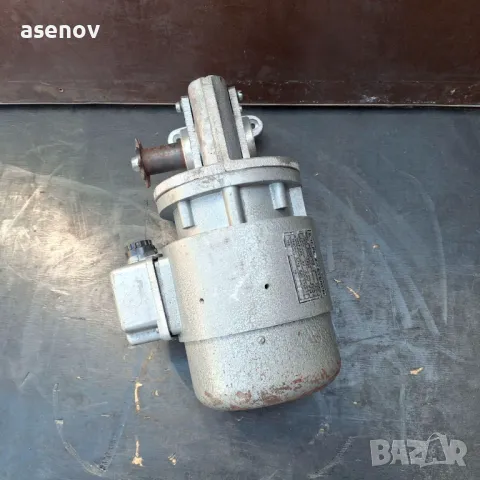 червячен редуктор, снимка 2 - Електродвигатели - 50026330