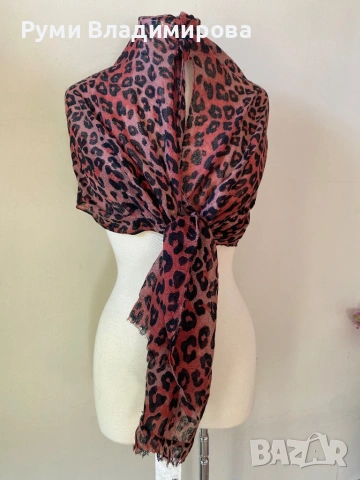 Леопардов шал от 100 % вълна, снимка 3 - Шалове - 53889195
