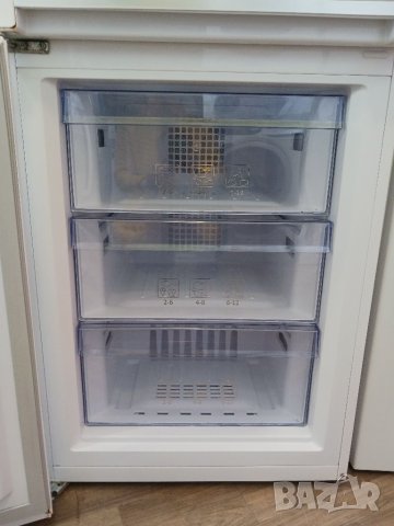 Хладилник с фризер  BEKO - система Neo frost, снимка 4 - Хладилници - 45635861