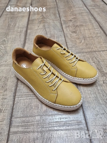 Дамски спортни обувки от естествена кожа в жълто 