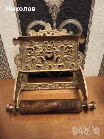 Месингов държач за тоал. хартия, снимка 2 - Антикварни и старинни предмети - 53213782