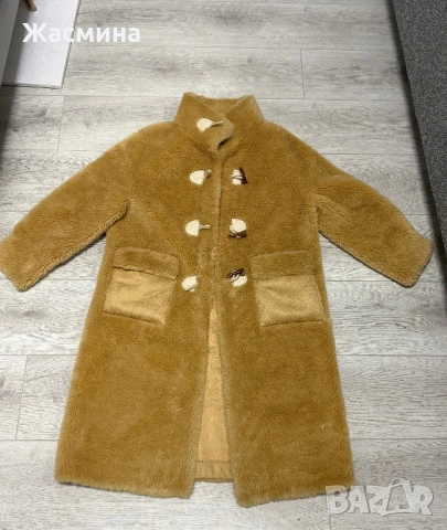 Палто цвят камел 
