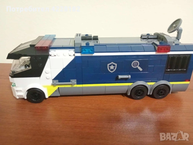 Lego city Police Mobile Crime Lab Truck, снимка 7 - Конструктори - 53297380
