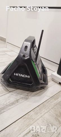 Работно радио Hitachi UR18DSAL , снимка 4 - Винтоверти - 52595630
