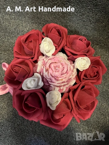 🌸 Ръчно изработена кашпа с вечни рози – Бебешко розово и Гланц, снимка 5 - Романтични подаръци - 53456006