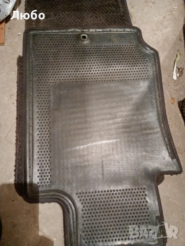 Продавам оригинални стелки за Dodge Durango 2001г., снимка 2 - Аксесоари и консумативи - 53658804