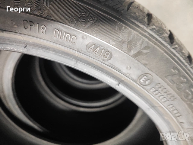 4бр. зимни гуми 235/40/19 Semperit, снимка 7 - Гуми и джанти - 53209754