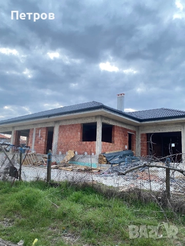 Ние отПетров Строй Можем Да Ви Предложим Само Най Доброто За Вашият Дом.  Ремонтираме Всички Видове , снимка 13 - Ремонти на покриви - 53868143