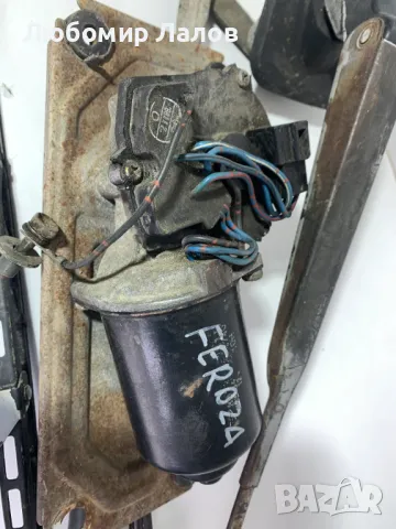 Моторче с лостов механизъм рамене чистачки Daihatsu Feroza Дайхацу Фероза , снимка 2 - Части - 49887538