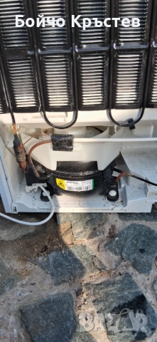 хладилник Libherr t-1504, снимка 3 - Хладилници - 52655733