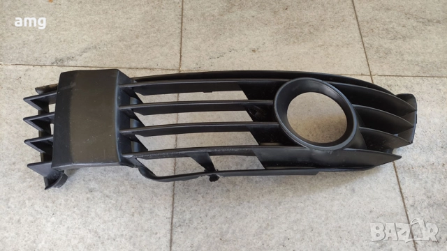 лява Решетка за предна броня VW Pasat 5.5 