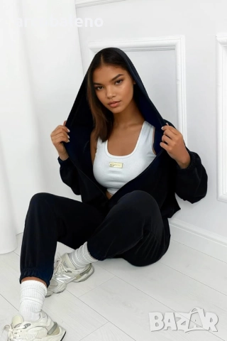 Дамски комплект анцуг Gloria, суитшърт и 7/8 панталон, 3цвята , снимка 13 - Комплекти - 51625282