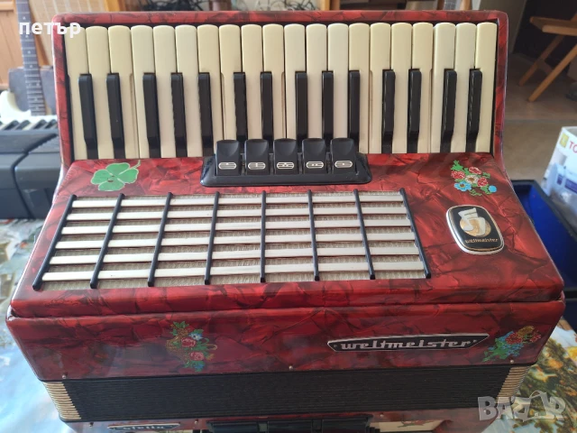 Акордеон Велтмайстер Стела 60баса , снимка 3 - Акордеони - 51080321