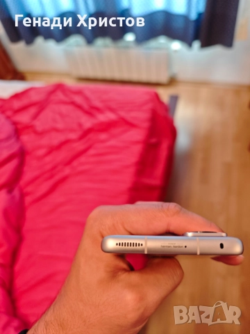 Xiaomi 12 лилав, 5G, 256GB, 8GB RAM, 3.00 GHz, Android 15, снимка 7 - Xiaomi - 52097632