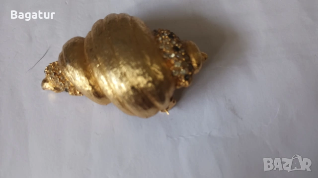 Винтидж стара брошка позлата,раковина,, снимка 3 - Антикварни и старинни предмети - 54044210