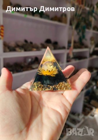 Пирамиди оргонит с оникс. Бижута Луди гъби. Идея за подарък.