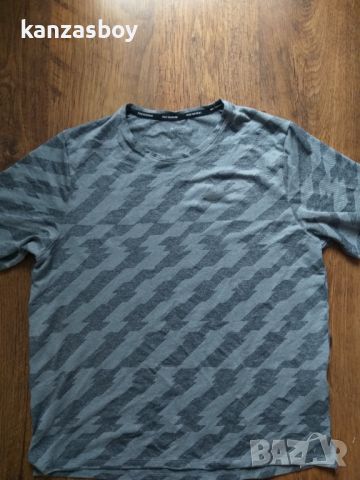 NIKE JACQUARD MILER T-SHIRT GREY - страхотна мъжка тениска , снимка 6 - Тениски - 45812217