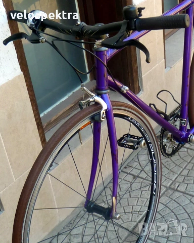 Шосеен велосипед ! Къстъм  1х8 ! Рамка Хром-моли !, снимка 3 - Велосипеди - 54255429