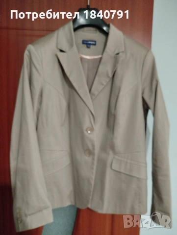 Бежово сако Charles VÖgele – размер L (№ 44), снимка 2 - Сака - 53495201