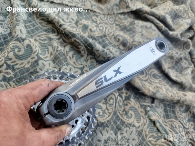 Курбел със средно движение за велосипед колело  Shimano deore slx , снимка 2 - Части за велосипеди - 51090020