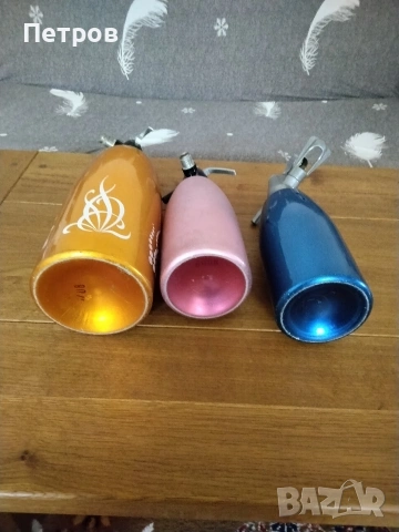 Продавам три броя стари метални сифони за газирана вода за 10 €, снимка 6 - Съдове за готвене - 53893615