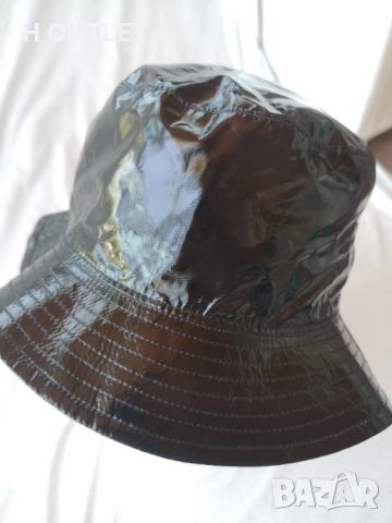 Оригинална шапка тип идиотка CALVIN KLEIN OS /501/, снимка 1 - Шапки - 46500441