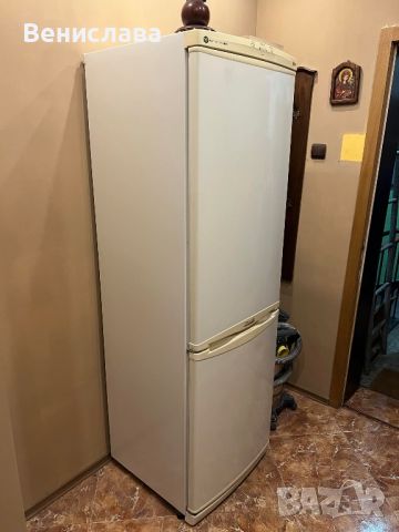 Хладилник с камера LG