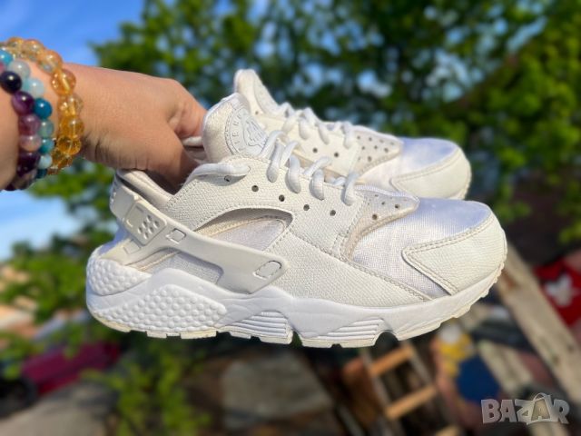 Nike Air Huarache Run White — номер 36.5, снимка 2 - Маратонки - 45275730