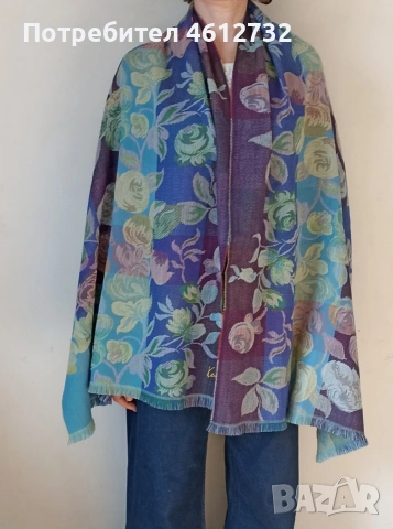 Дамски шал Kenzo, снимка 3 - Шалове - 53680348