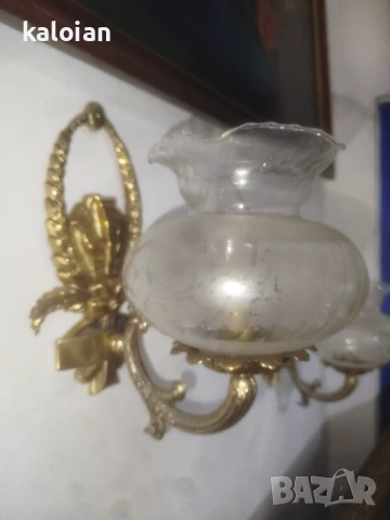 Месингови стари столици викториански стил. Пълен оригинал с фини стъклени гравирани абажури. Размери, снимка 3 - Антикварни и старинни предмети - 51285859