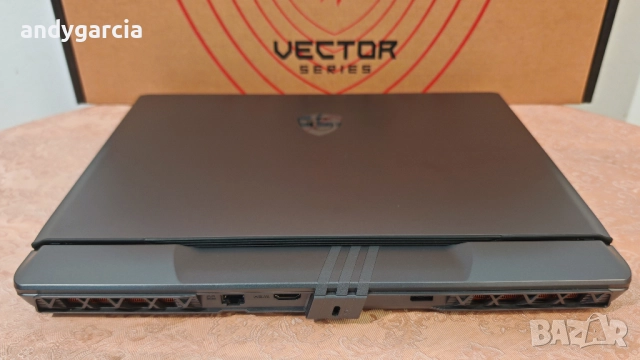 NVidia RTX 5080 16GB/Core Ultra 9 275HX/32GB RAM/1TB NVMe/MSI Vector 16HX/16 QHD 240hz/Гаранция, снимка 6 - Лаптопи за игри - 52156318