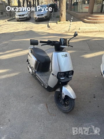  Електрически скутер Kuga gree 8