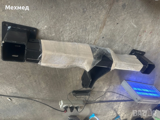 Теглич за Мерцедес МЛ-W164-чисто нов, снимка 3 - Части - 51680008