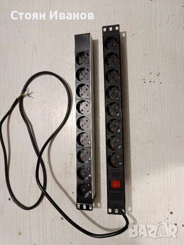 Два броя захранващ блок,разклонител за сървърен шкаф