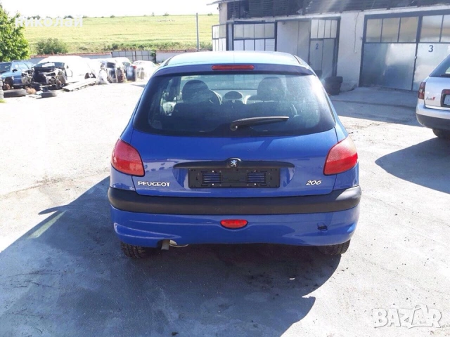 Peugeot 206 1.1 бензин, снимка 4 - Автомобили и джипове - 21259965