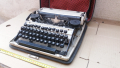 стара ръчна пишеща машина в куфар , снимка 10