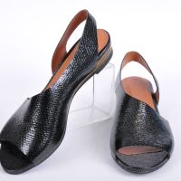 СЕЗОН'24! Ефектни ниски дамски сандали от естествена кожа - 35/42, снимка 3 - Сандали - 45191918