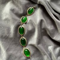 Сребриста гривна със зелени стъклени камъни, снимка 1 - Гривни - 45886565