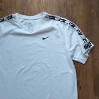Nike Sportswear - страхотна мъжка тениска Л, снимка 4 - Тениски - 45270530