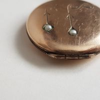 Позлатен медальон за снимки естествени перли Арт Ниво 1900., снимка 11 - Други ценни предмети - 45361430
